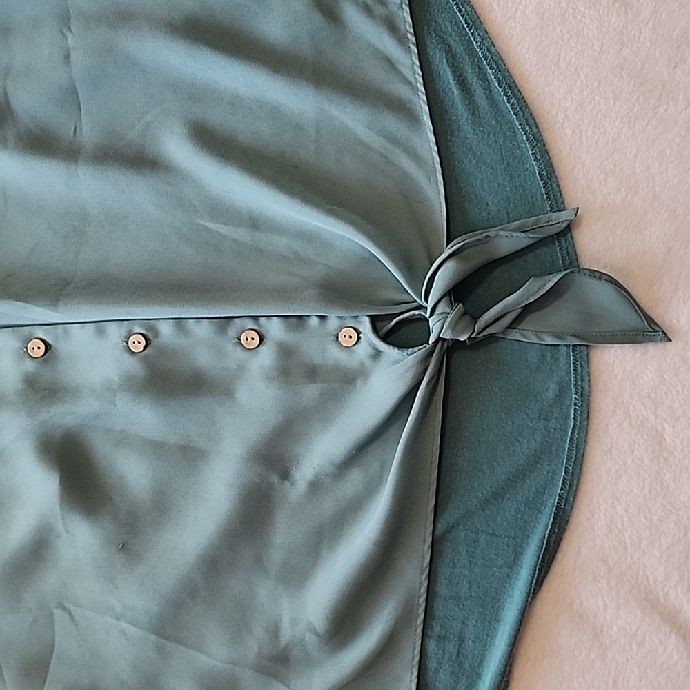 Women's Fortune + Ivy Bendry Mixed Material Tie Front Blouse, Green, Large, EUC - Picture 5 of 8